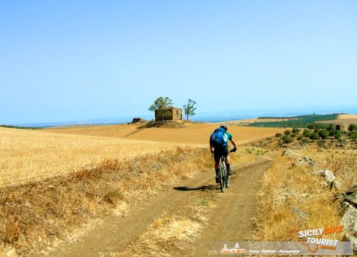 Esperienze Mountain Biking - Simeto in MTB - © Sicily Bike Tourist Service 02